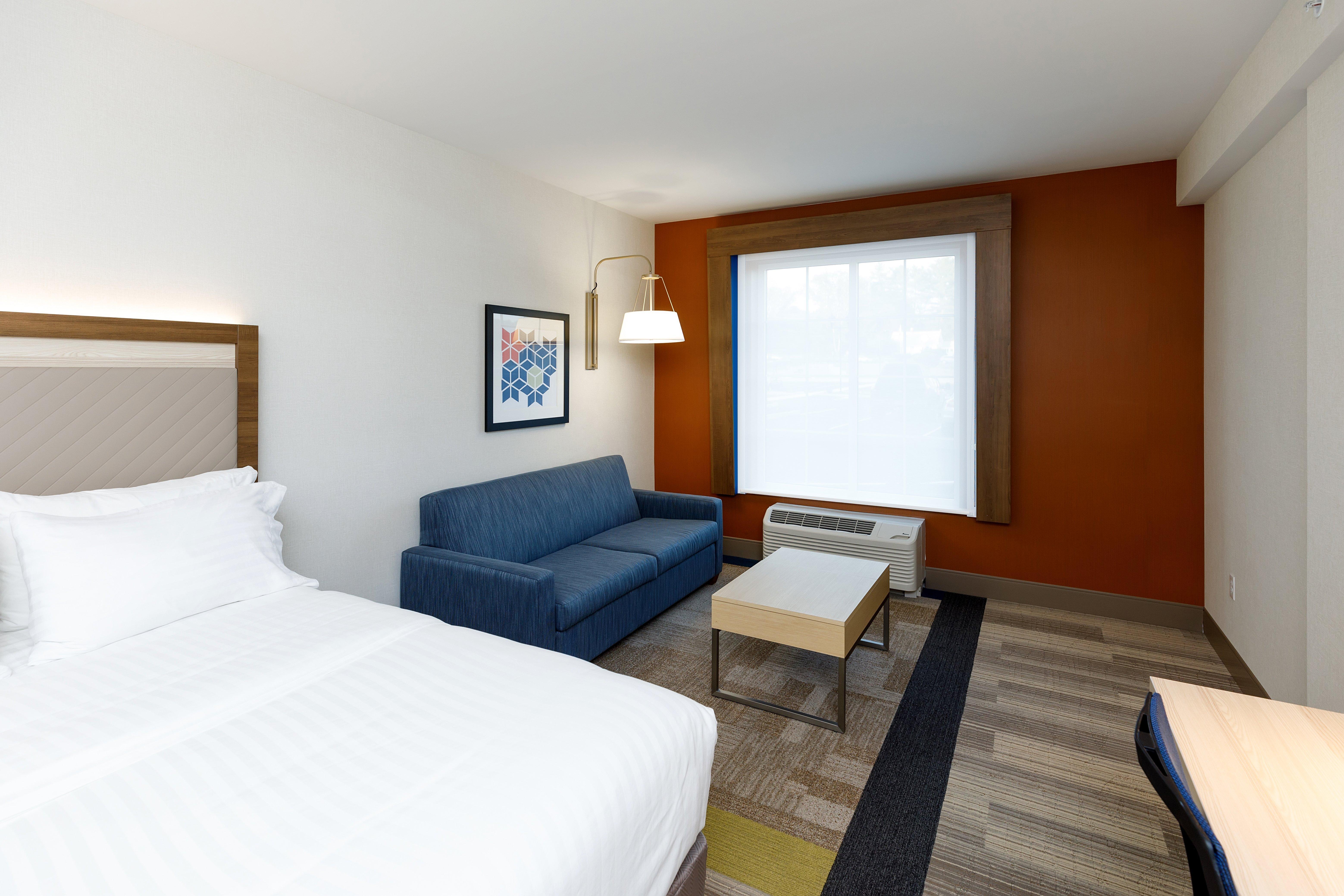 Holiday Inn Express & Suites - Sturbridge By Ihg Εξωτερικό φωτογραφία